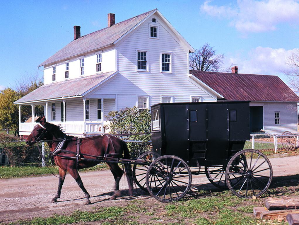 Amish Inn Nappanee Eksteriør bilde